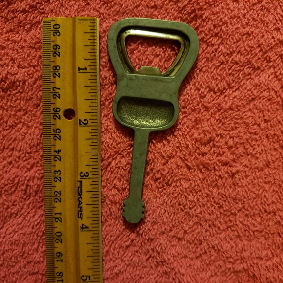 Hatd Rock Cafe Pewter Bottle Opener - Picture 3 of 3